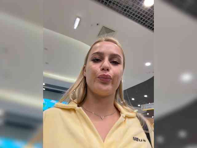 _Katrinka_'s chat room