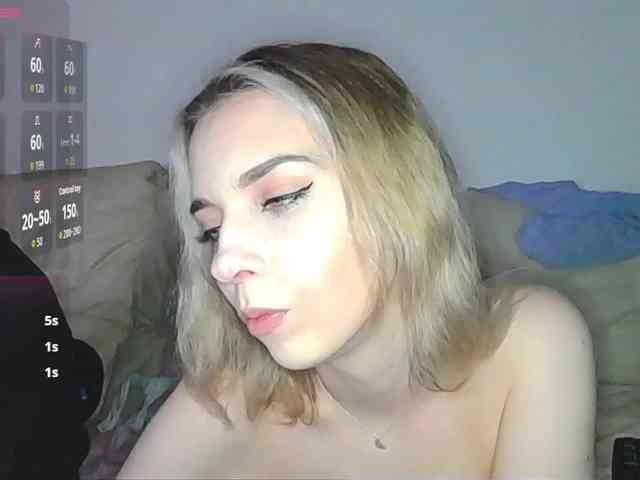 Almondmilka's chat room