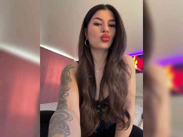 -MaybeBaby-'s chat room