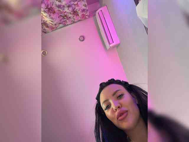 Madam_koss's chat room