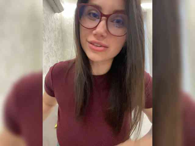 -LeiaProseccina-'s chat room