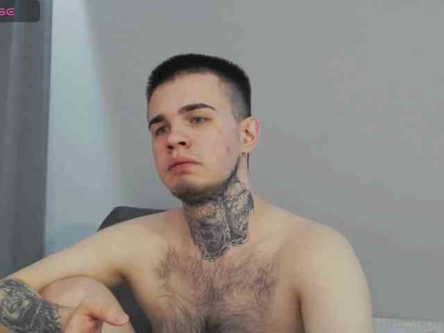 Lucy_Andrew's chat room
