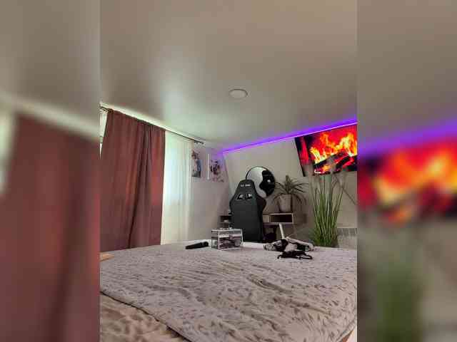 -MaybeBaby-'s chat room