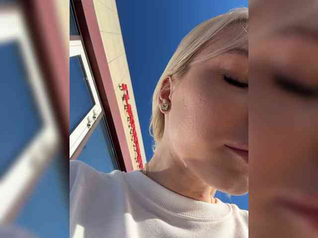 Cristi-Candy's chat room