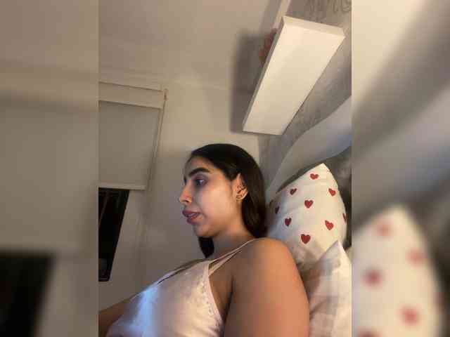 SallyeLeins's chat room