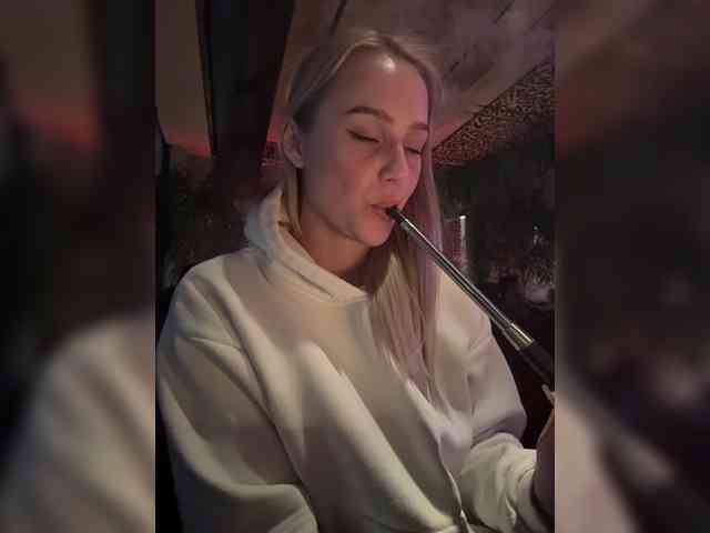 _Katrinka_'s chat room