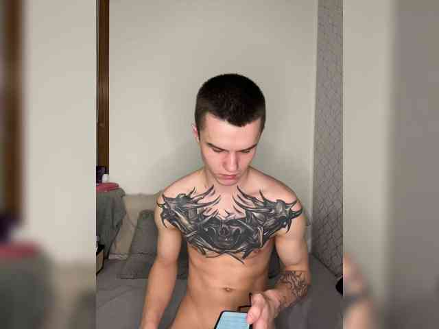 AAOneLove's chat room