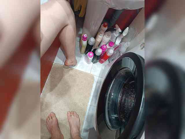 SexyCouple69's chat room