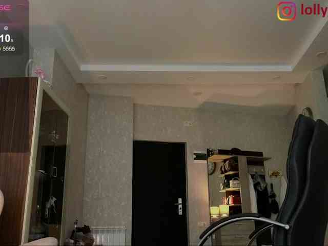 lolly-red-'s chat room