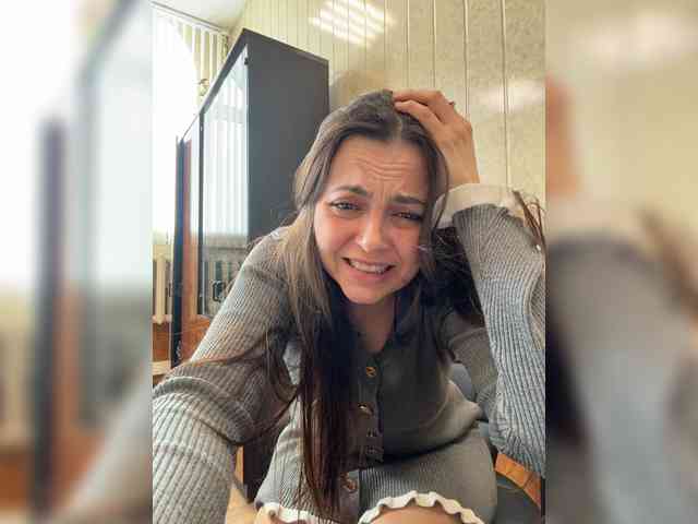 LustySass's chat room