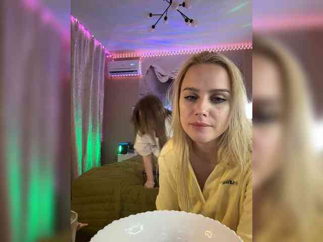 _Katrinka_'s chat room