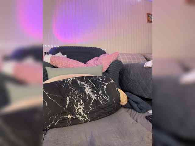 -SweetNatali-'s chat room