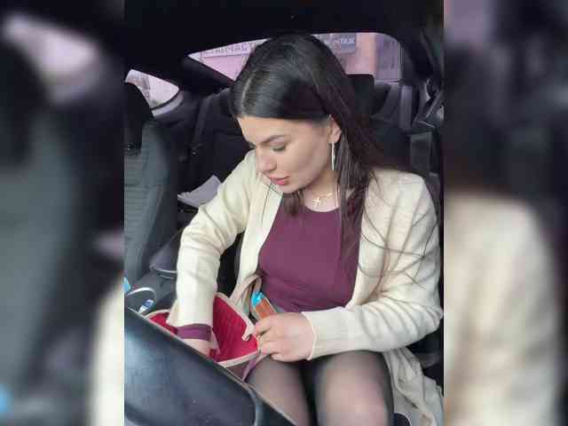 -MaybeBaby-'s chat room