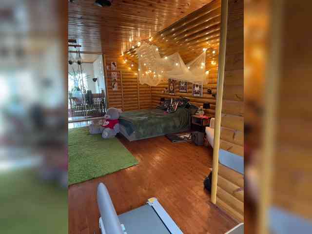 _AnnaMaria_'s chat room