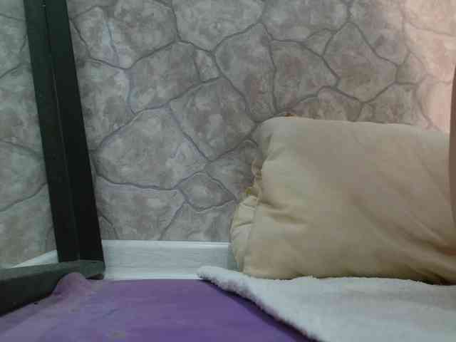 DIRTY-WH0RE's chat room
