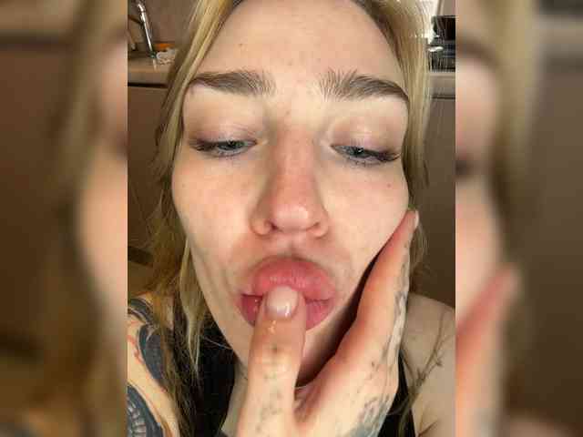 AlinnaAnnila's chat room