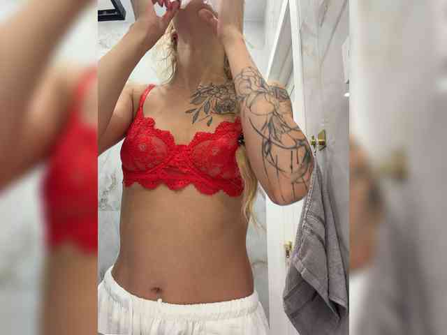 Cristi-Candy's chat room