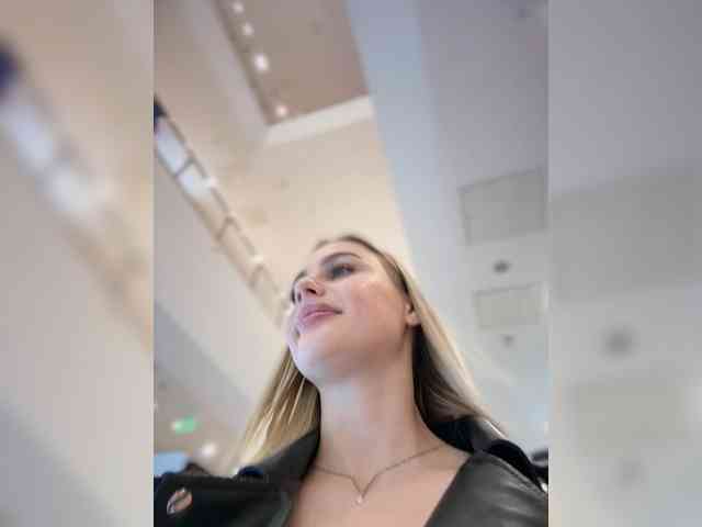 _Katrinka_'s chat room