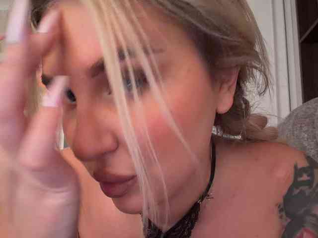 Stiflers_mom's chat room
