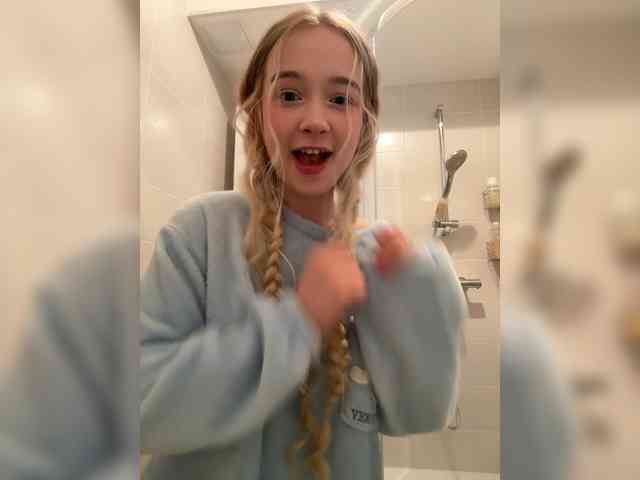 MimiMila's chat room