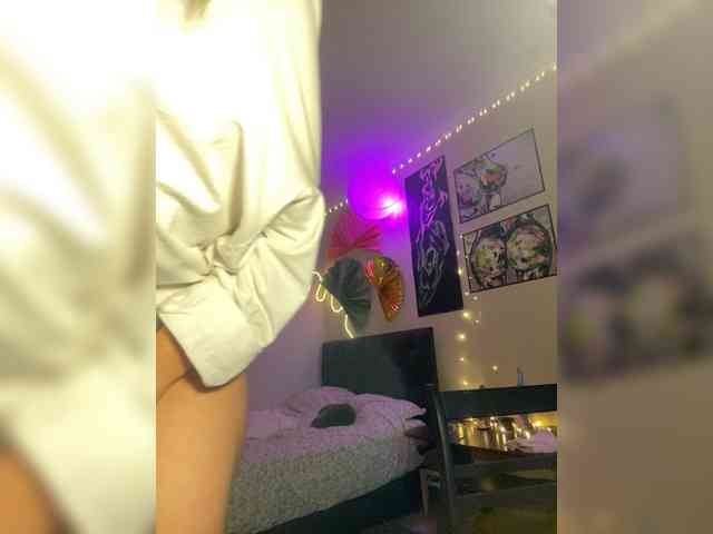 Emilia-aura's chat room