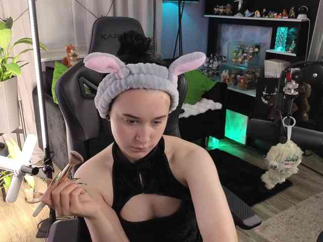 Kira_Li_Lime's chat room