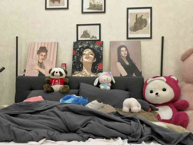 dolly-ll's chat room