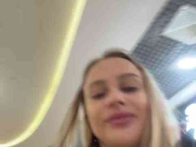 _Katrinka_'s chat room