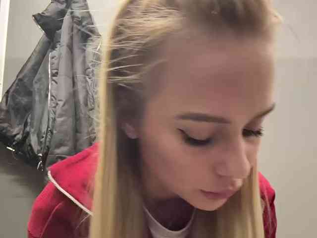 _Katrinka_'s chat room