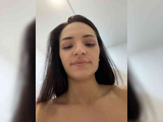 -Briliant-'s chat room