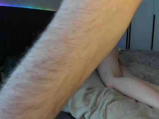 Pinkbodnar's chat room