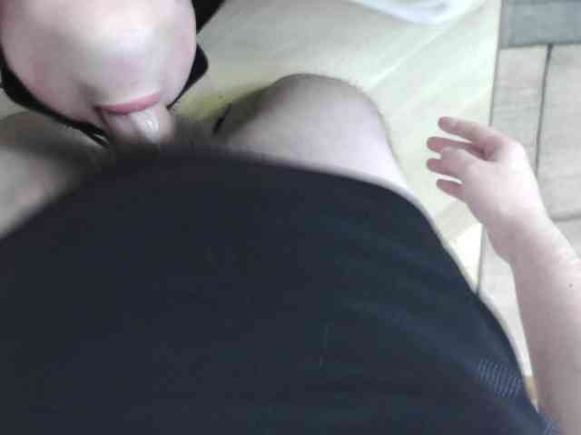 SweetVenomX's chat room