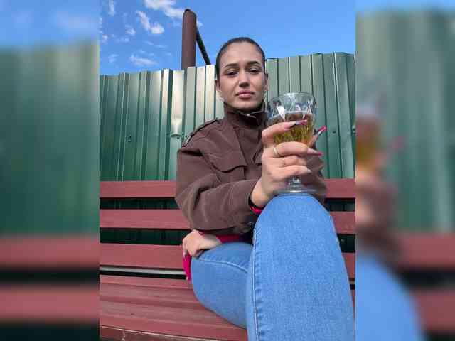 Anutka-chocolatee's chat room