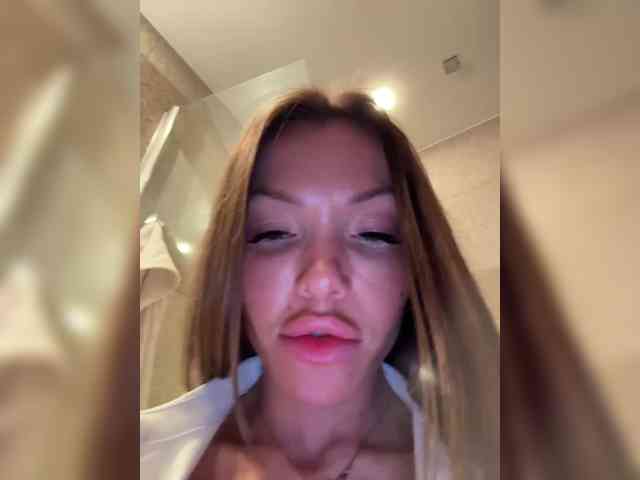 WILD-ANGEL777's chat room