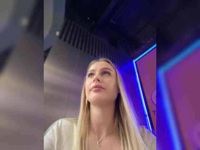 _Katrinka_'s chat room