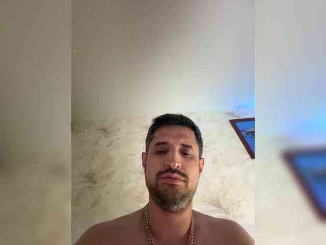 VIP17CoupleDream's chat room