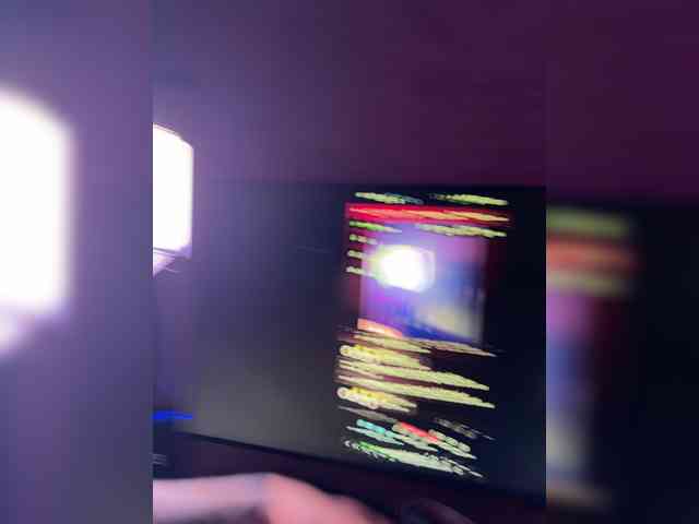 NickiMaldini's chat room
