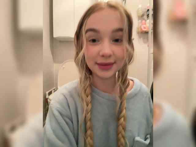 MimiMila's chat room