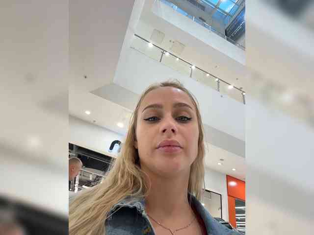 _Katrinka_'s chat room
