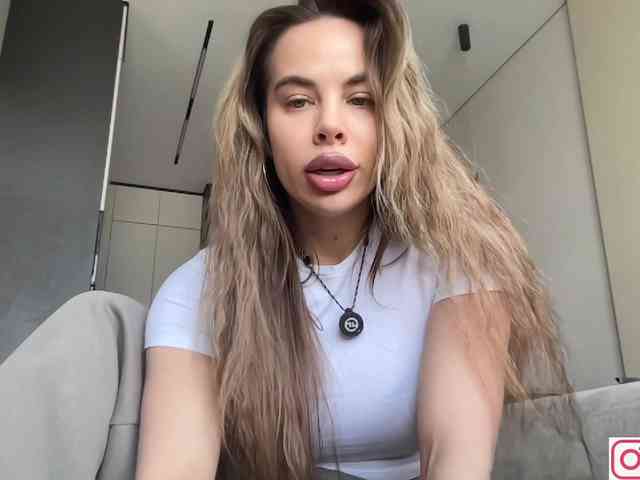 diffgirls1-1's chat room