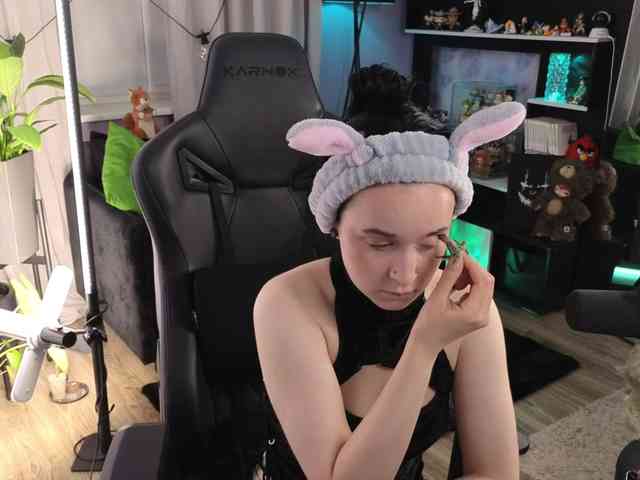 Kira_Li_Lime's chat room