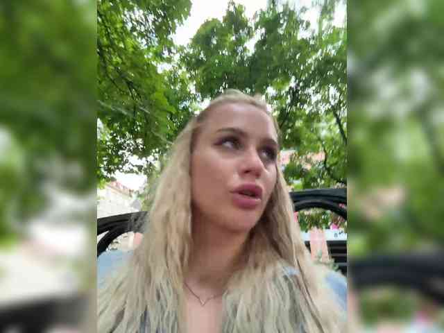 _Katrinka_'s chat room