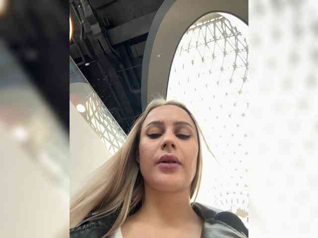 _Katrinka_'s chat room