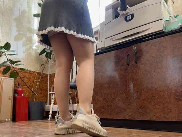 LustySass's chat room