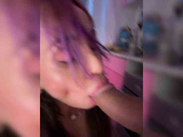 VIP17CoupleDream's chat room