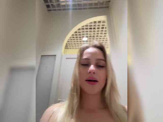 _Katrinka_'s chat room