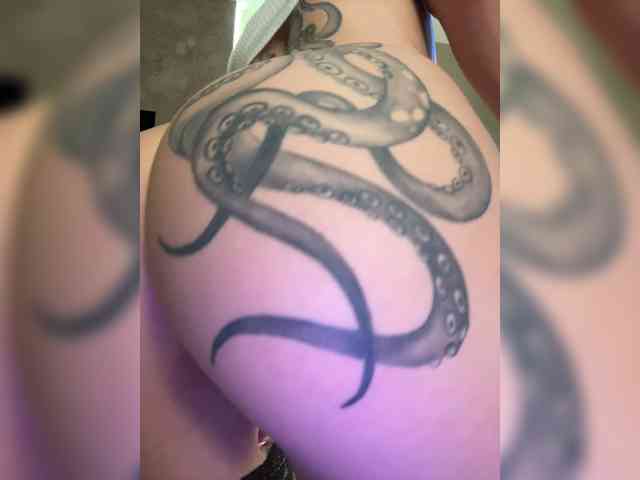 BonnieMur's chat room