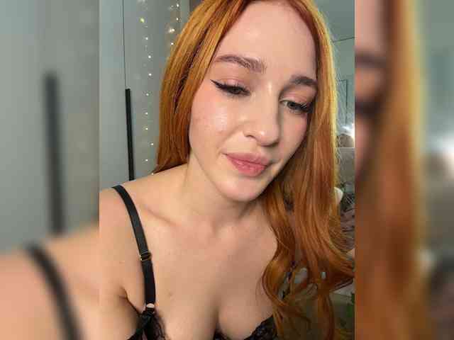 VictoriaBix's chat room