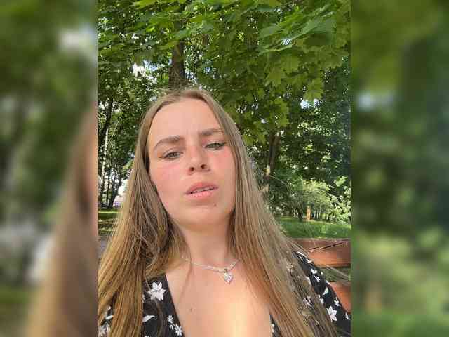 LolaSexxx's chat room