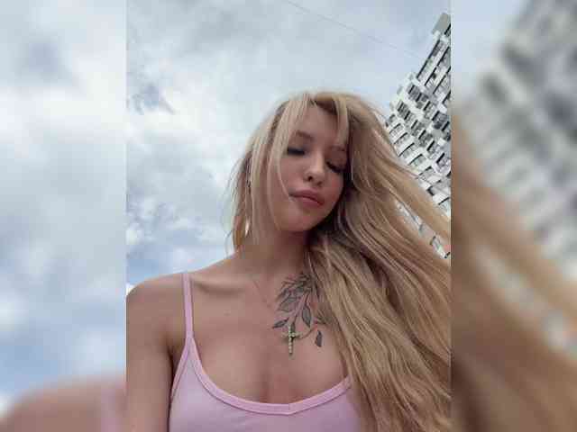 Cristi-Candy's chat room